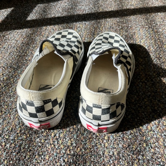 Women’s Checkerboard Vans - Picture 3 of 5